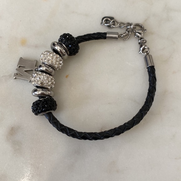 M Bracelet - Picture 4 of 4